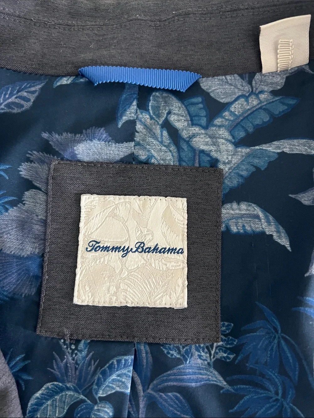 Tommy Bahama men’s size